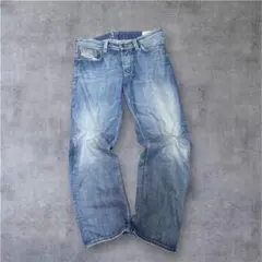 DIESEL ストレートデニム 青 フェード加工