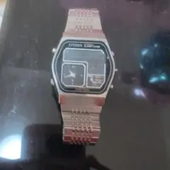 CITIZEN デジアナ 白紺文字盤 稼働品 - メルカリ