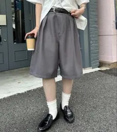 ブラック ショートパンツ カプリシュレマージュ - メルカリ