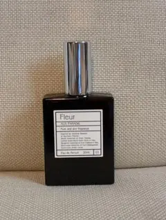 オゥパラディ　オールドパルファム　フルールFleur 30ml 日本製のサムネイル