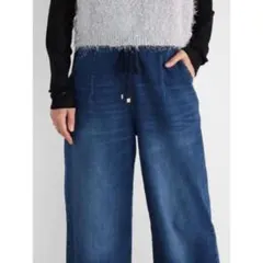 70 新品未使用タグ付き　定価17000円Vin ダークブルーデニムワイドパンツ