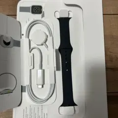 Apple Watch SE2 ブラック バンドと充電ケーブル
