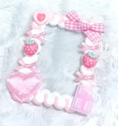 硬質ケース ホイップデコ トレカケース いちご ピンク