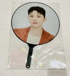 2025年最新】seventeen うちわ be the sunの人気アイテム - メルカリ