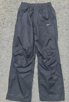 Nike 黒 ロングパンツ
