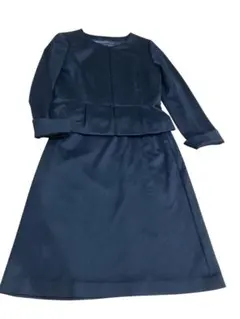 着痩せ効果　アンタイトル　ノーカラージャケット　スカート　セットアップ　紺