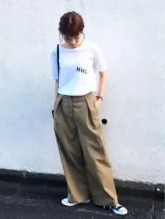 MHLエムエイチエル◼︎PRINTED COTTON JERSEY◼︎ロゴTホワイトのサムネイル