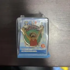 ワンピース　ルフィ　ピンバッチ