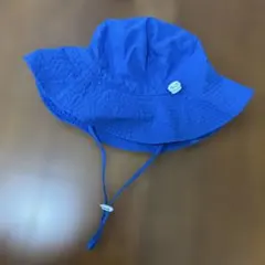 青いバケットハット 調整可能