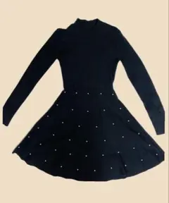 黒のパール装飾長袖ミニワンピース