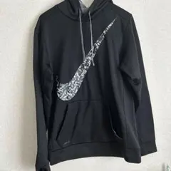 Nike カモフラージュロゴ フーディ