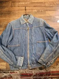 Item thumbnail for item 4d72f2dd-030f-47b1-b4d5-b1665171b161