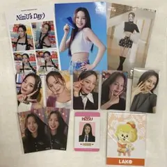 NiziU マコ　グッズセット　フォトカ　ラントレ　オンラインくじ　特典トレカ