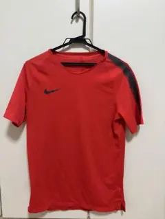 Nike 赤 Vネック スポーツシャツ DRI-FIT