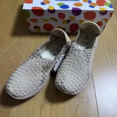 GomuGomu 56 スリッポン ベージュ M