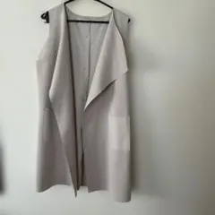 ベージュ ノーカラーベスト 一枚仕立て
