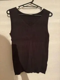 ダークブラウン Vネック ノースリーブ S