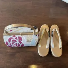 花柄バッグと金色草履のセット