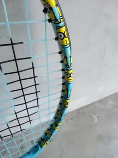 MINIONS x WILSONのスペシャルエディションのジュニアラケット