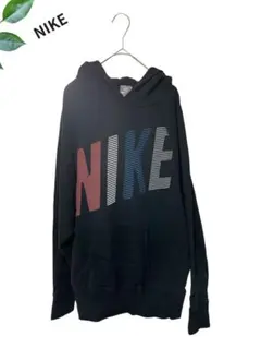 NIKE ネイビー フード付きパーカー　暖かい　ロゴ入り