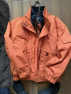 防寒ジャンパー