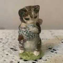 ロイヤルドルトン　Miss Moppet イングランド製