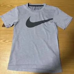 NIKE半袖Tシャツ　140サイズ　DRI-FIT