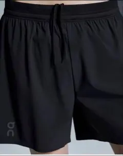 〈✨️新品未使用✨️〉On 黒 ショートパンツ