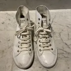 PRADA プラダ　レザースニーカー　ハイカット大きめ　ホワイト