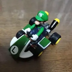 ルイージ カート フィギュア　おもちゃ