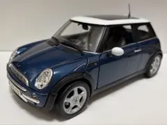 レア！　1/18 ミニクーパー　BMW ミニカー　ビッグサイズのサムネイル