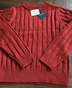 赤いセーター
