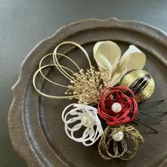 水引 髪飾り 赤 白 黒 和玉 リボン かすみ草 和装 成人式 卒業式 振袖 袴