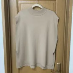 グリーンレーベルリラクシング　ベージュ ハイネック ニットベスト　F