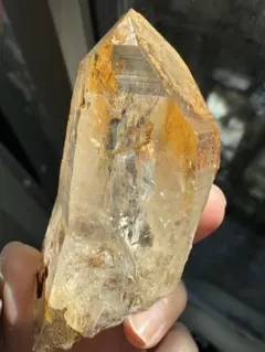 ヒマラヤ水晶　天然水晶　ポイント　原石　鉱物