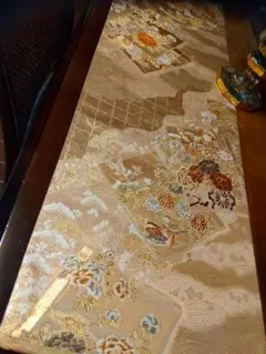 741テーブルランナー帯純金　未使用