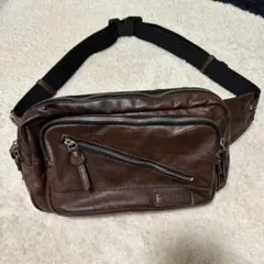 ★ミニオン様専用★レザー 調ボディバッグ