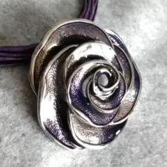 薔薇のチョーカーネックレス