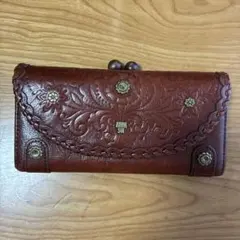 ANNA SUI ブラウンレザー エンボス加工 長財布