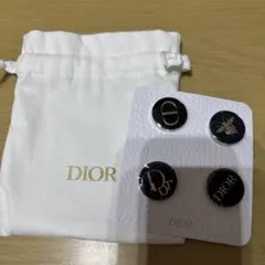 Dior ピンバッジ4個セット ポーチ付き