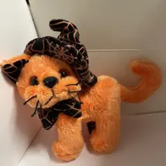 オレンジ色の猫ちゃん ハロウィン仕様？