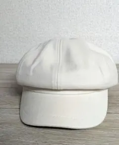 キャスケット帽子　アイボリー