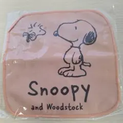 スヌーピーとウッドストック　ハンドタオル新品未使用２０✖️２０センチ