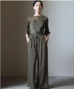 エレガントなカーキパンツセットアップ　オケージョン