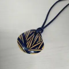 ペンダント 陶器 ネイビー 茶色 幾何学模様