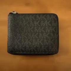 マイケルコース　ブラックレザー 二つ折り財布