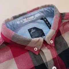 チェック柄長袖シャツ（赤・ベージュ・ネイビー）