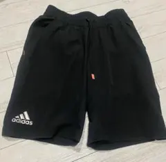 アディダス　エルゴショートパンツ　adidas テニス　短パン　ハーフパンツ