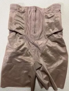 ワコール　マミーシェイプガードル