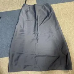 UNIQLO サテン ひざ丈スカート ブルーのサムネイル